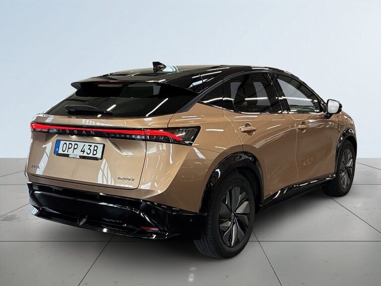 Nissan Ariya 87 e-4ORCE 90 kWh S&V/Nav/360kam/BOSE/Pano/Carplay/MOMS