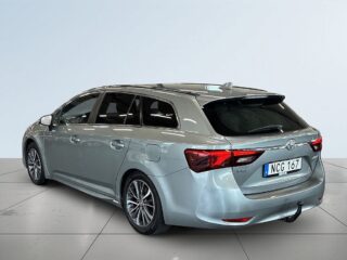 Toyota Avensis 1.8Valvematic Multidrive SActive Plus S&V/Drag/M/K-värm – bild 5