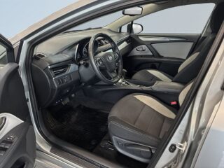 Toyota Avensis 1.8Valvematic Multidrive SActive Plus S&V/Drag/M/K-värm – bild 7