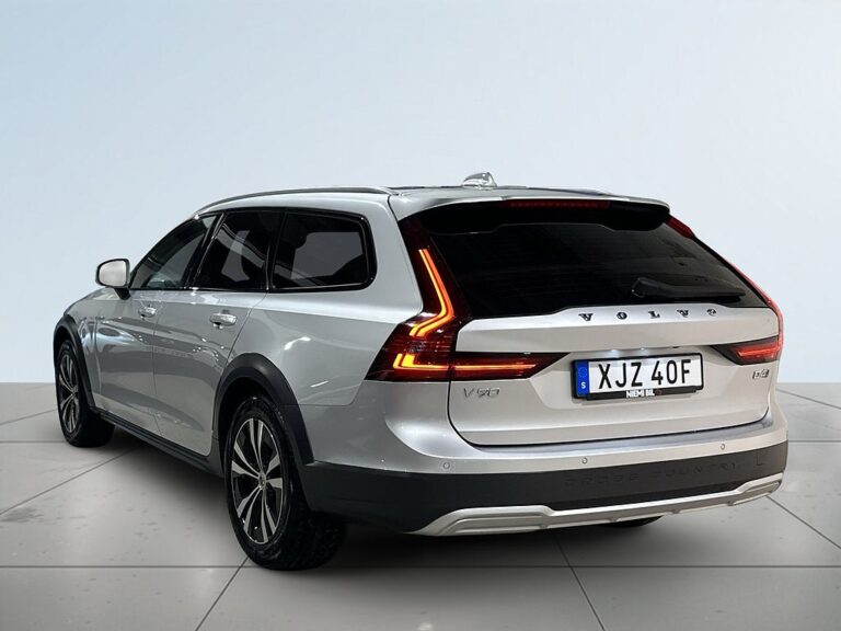 Volvo V90 Cross Country D4 AWD Advanced Edition Drag Dvärm Kamera H/K GPS SoV