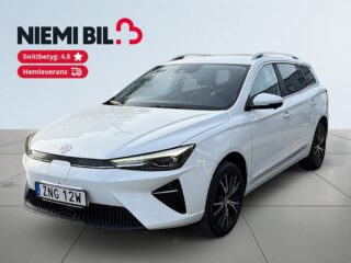 MG 5 Long Range 61.1 kWh Skinn/360/Ad.Fhåll/Navi/Elstolar – bild 1