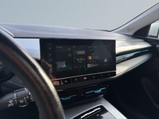MG 5 Long Range 61.1 kWh Skinn/360/Ad.Fhåll/Navi/Elstolar – bild 11