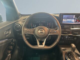 Nissan Juke Hybrid 360°/Helskinn/Kamkedja/BOSE/keyless/S&V-Däck – bild 9