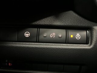 Nissan Juke Hybrid 360°/Helskinn/Kamkedja/BOSE/keyless/S&V-Däck – bild 18