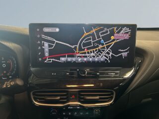 Nissan Juke Hybrid 360°/Helskinn/Kamkedja/BOSE/keyless/S&V-Däck – bild 11