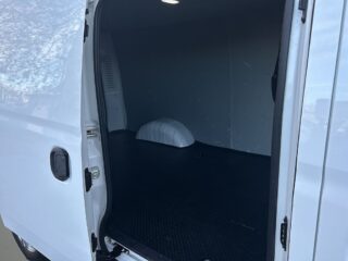 Maxus E-Deliver 3 LWB 50.2 kWh SoV-Däck/Kamera/Psens – bild 13