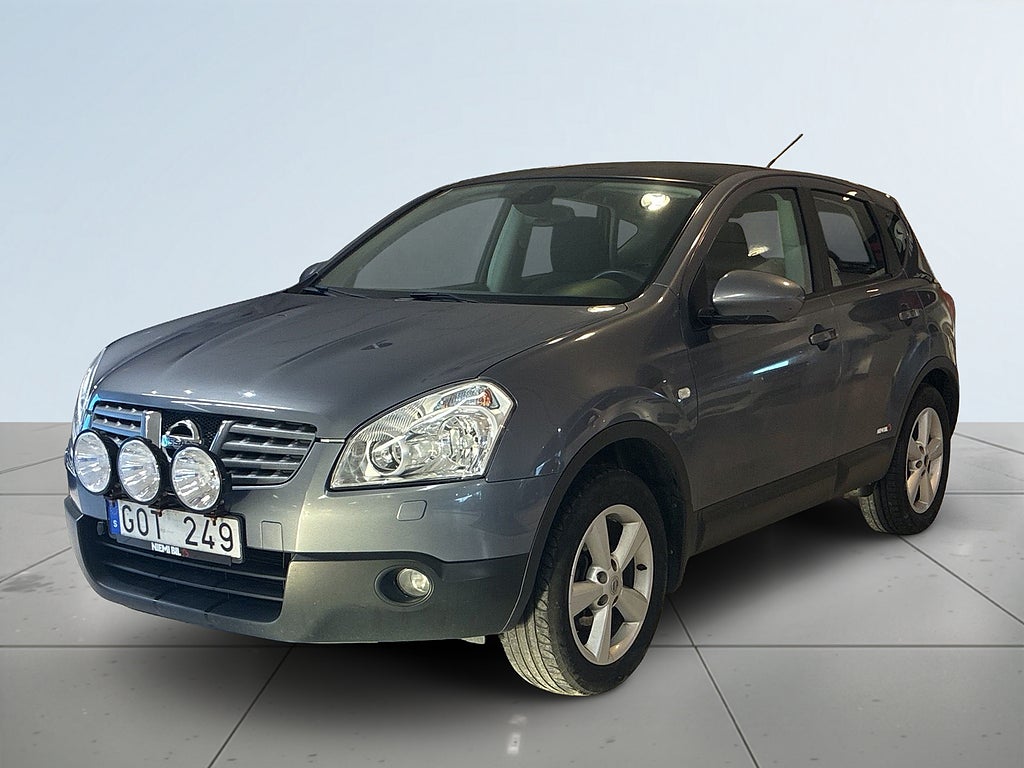 Nissan Qashqai 2.0 Motorvärmare Extraljus Dragkrok S&V-däck Bluetooth