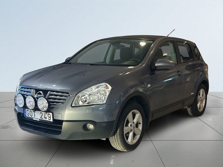 Nissan Qashqai 2.0 Motorvärmare Extraljus Dragkrok S&V-däck Bluetooth