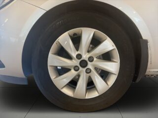 Opel Corsa 5-dörrar 1.4 Dragkrok Motorvärme Rattvärme Kamkedja S&V – bild 14