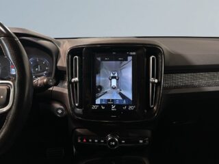 Volvo XC40 D4 AWD R-Design Drag Dvärm 360° H/K Skinn GPS Pano SoV – bild 15