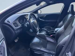 Volvo V40 R-Design Drag/SoV-Däck/Kamera/Psens/MoK-Värmare – bild 7