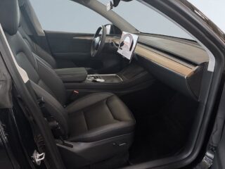 Tesla Model Y Long Range AWD Long Range S&V/Backkamera/Pano/Värmepump – bild 10