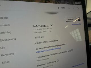 Tesla Model Y Long Range AWD Long Range S&V/Backkamera/Pano/Värmepump – bild 23
