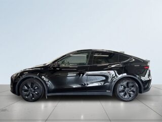 Tesla Model Y Long Range AWD Long Range S&V/Backkamera/Pano/Värmepump – bild 4
