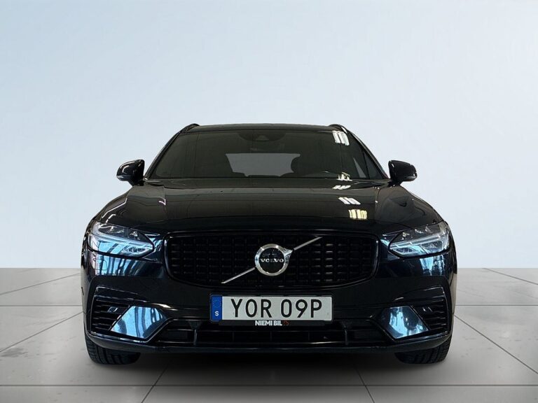 Volvo V90 PLUG-IN T8 AWD R-Design Drag Kamera Värmare CarPlay S&V