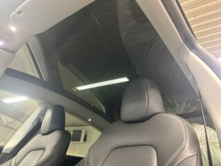 Tesla Model Y Long RangeAWD MOMS/Drag/360°/förkond/skinn/Pano/S&Vdäck – bild 21