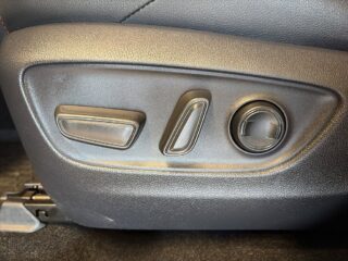 Toyota RAV4 PHEV Style Premium MOMS JBL-ljud Värmare 360° HuD S&V – bild 17