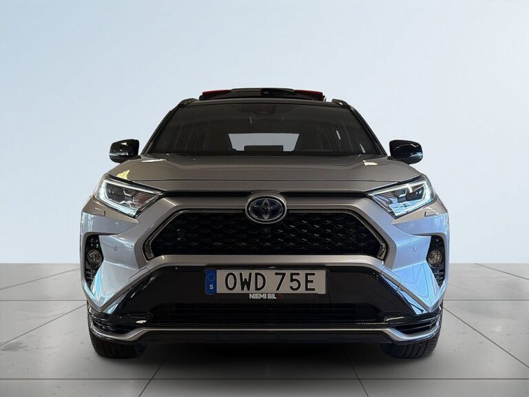Toyota RAV4 PHEV Style Premium MOMS JBL-ljud Värmare 360° HuD S&V