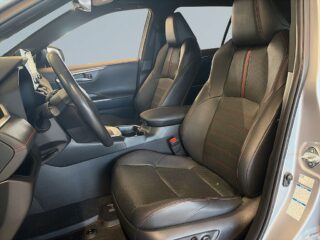 Toyota RAV4 PHEV Style Premium MOMS JBL-ljud Värmare 360° HuD S&V – bild 7