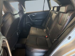 Toyota RAV4 PHEV Style Premium MOMS JBL-ljud Värmare 360° HuD S&V – bild 13