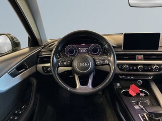 Audi A4 Avant quattro Dragkrok Cockpit Navigation Rattvärme S&V – bild 9