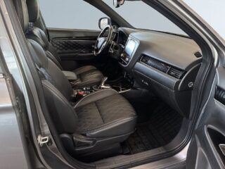 Mitsubishi Outlander PHEV CVTBusiness S&V-hjul/Drag/360Kamera/Carplay/Adfart – bild 10