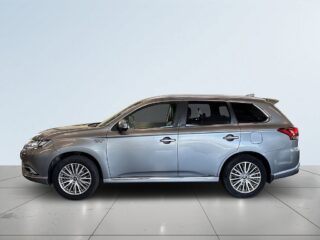 Mitsubishi Outlander PHEV CVTBusiness S&V-hjul/Drag/360Kamera/Carplay/Adfart – bild 4