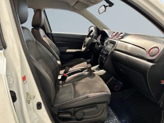Suzuki Vitara 1.4 Boosterjet 16V AllGrip S Drag Mvärm Kamera S/V-hjul – bild 10