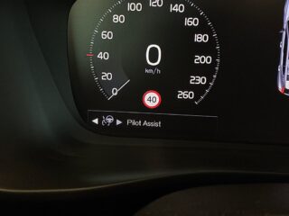 Volvo XC40 T3 Geartronic Momentum S&V/Drag/Backkamera/Adfart/Pvärm – bild 24