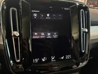 Volvo XC40 T3 Geartronic Momentum S&V/Drag/Backkamera/Adfart/Pvärm – bild 22
