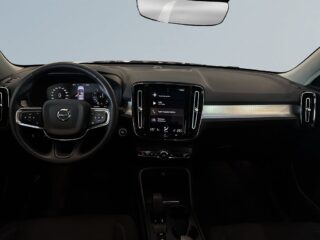 Volvo XC40 T3 Geartronic Momentum S&V/Drag/Backkamera/Adfart/Pvärm – bild 8