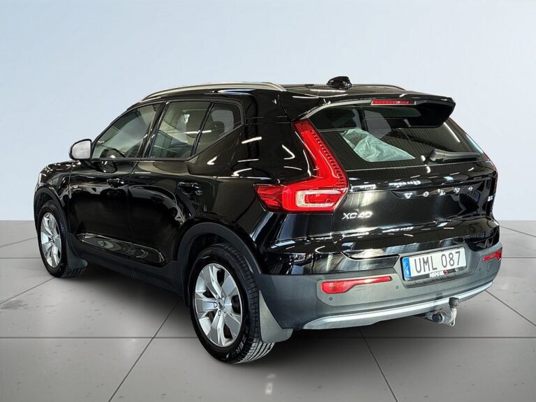 Volvo XC40 T3 Geartronic Momentum S&V/Drag/Backkamera/Adfart/Pvärm