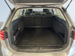 Volkswagen Passat Variant 1.4 GTE Dragkrok M-värmare B-kamera CarPlay S&V – bild 12