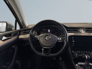 Volkswagen Passat Variant 1.4 GTE Dragkrok M-värmare B-kamera CarPlay S&V – bild 9