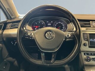 Volkswagen Passat Sportscombi 2.0 TDI AWD Drag Kamera Värmare Psens S&V – bild 15