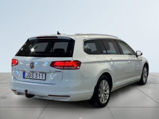Volkswagen Passat Sportscombi 2.0 TDI AWD Drag Kamera Värmare Psens S&V – bild 5