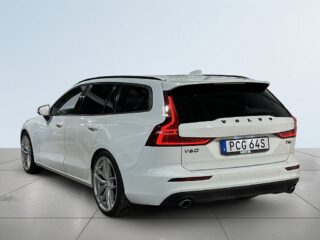 Volvo V60 T6 Twin Engine AWD Drag Rattvärme CarPlay S/V-hjul – bild 5