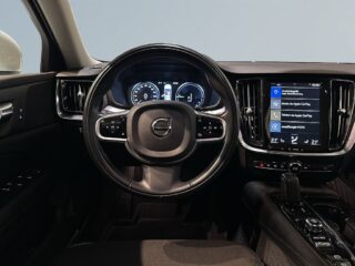 Volvo V60 T6 Twin Engine AWD Drag Rattvärme CarPlay S/V-hjul – bild 9