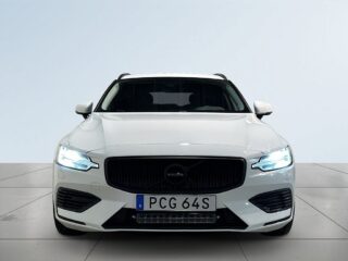 Volvo V60 T6 Twin Engine AWD Drag Rattvärme CarPlay S/V-hjul – bild 2