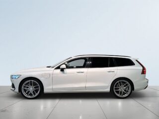 Volvo V60 T6 Twin Engine AWD Drag Rattvärme CarPlay S/V-hjul – bild 4