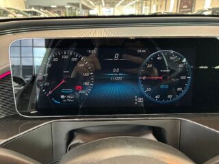Mercedes-Benz EQC 400 4MATIC S&V-Hjul/Drag/Pvärm/Backkamera/Adfart/MOMS – bild 17