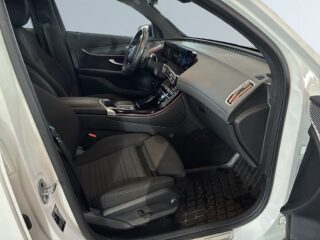 Mercedes-Benz EQC 400 4MATIC S&V-Hjul/Drag/Pvärm/Backkamera/Adfart/MOMS – bild 21