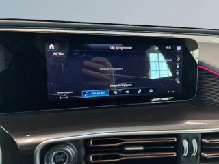 Mercedes-Benz EQC 400 4MATIC S&V-Hjul/Drag/Pvärm/Backkamera/Adfart/MOMS – bild 19