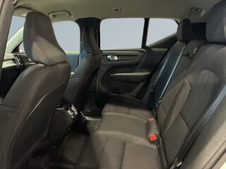 Volvo XC40 T3 Momentum Drag Cockpit Värmare Rattvärme Psens S&V – bild 11