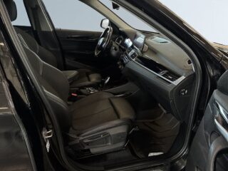 BMW X1 xDrive20d Steptronic Sport line S&V/Drag/M/Kvärmare/BT – bild 10