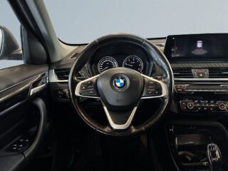 BMW X1 xDrive20d Steptronic Sport line S&V/Drag/M/Kvärmare/BT – bild 9