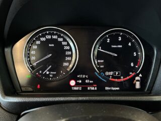BMW X1 xDrive20d Steptronic Sport line S&V/Drag/M/Kvärmare/BT – bild 20