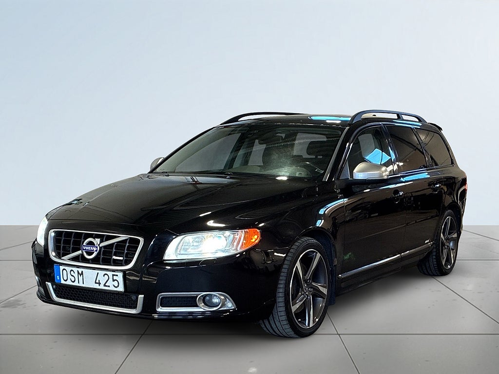 Volvo V70 D4 AWD R-Design Dynamic Edition Drag Värmare Pano S&V