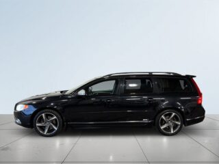 Volvo V70 D4 AWD R-Design Dynamic Edition Drag Värmare Pano S&V – bild 3
