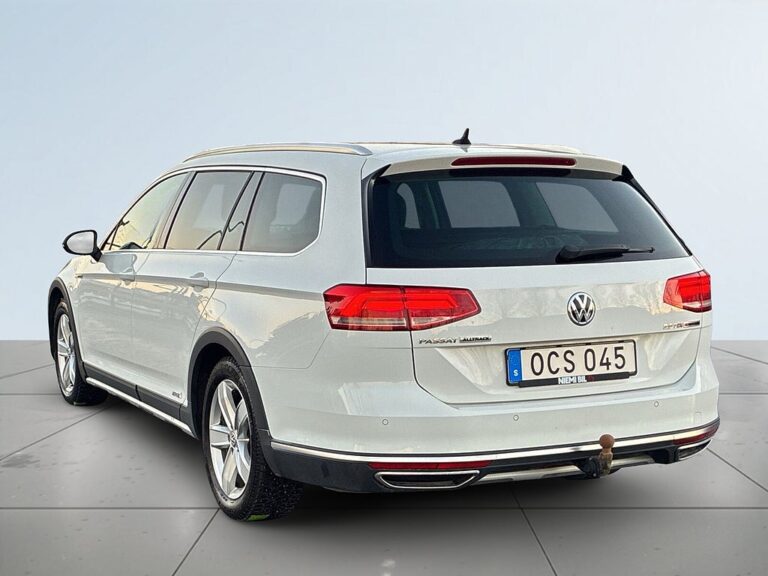 Volkswagen Passat Alltrack 2.0 TDI 4Motion Dvärm/Drag/Rattvärme/SoV-Däck/MoK-Värm